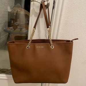 Michael Kors Jet Set Tote
